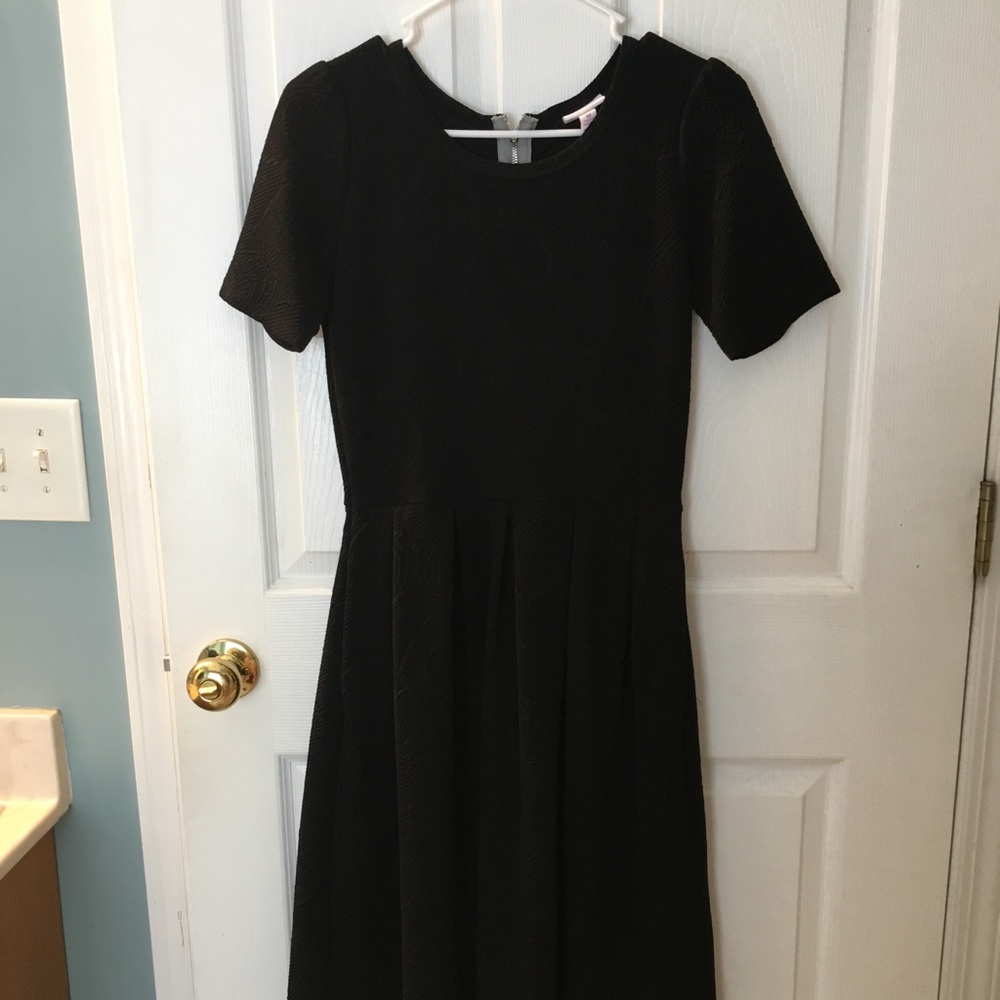 Lularoe Black Amelia size M EUC.